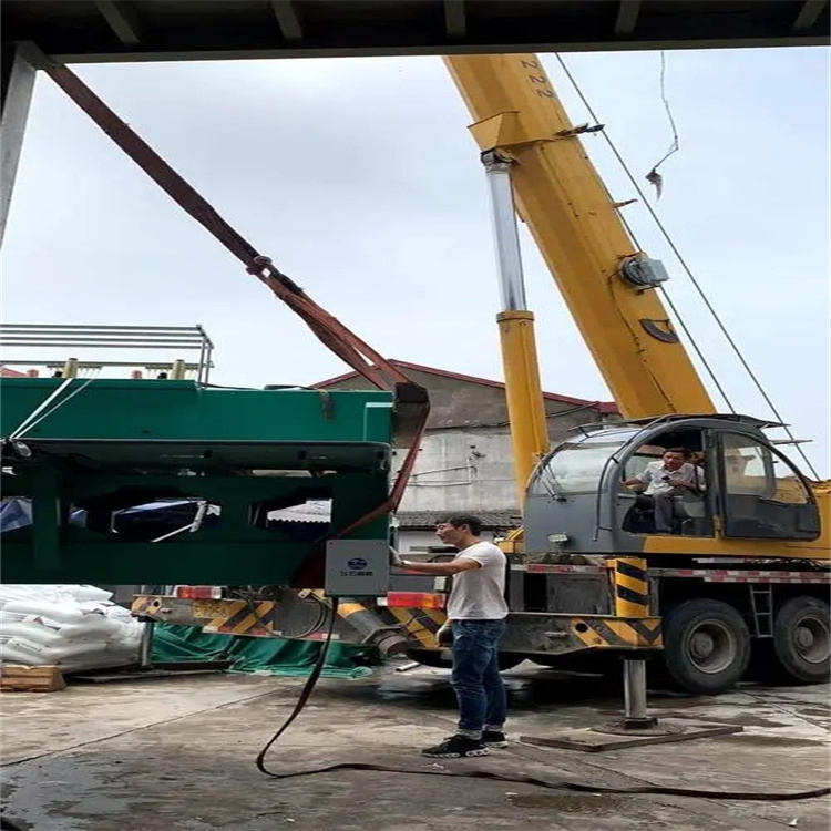 石柱吊风力发电机的吊车大概多少钱